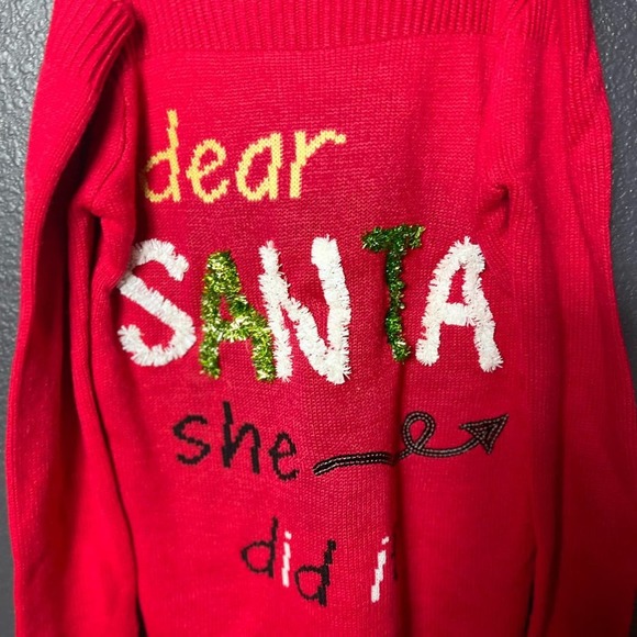 NEW Derek Heart Women's Red Dear Santa She Did It Cold Shoulder Sweater Medium - Picture 5 of 6